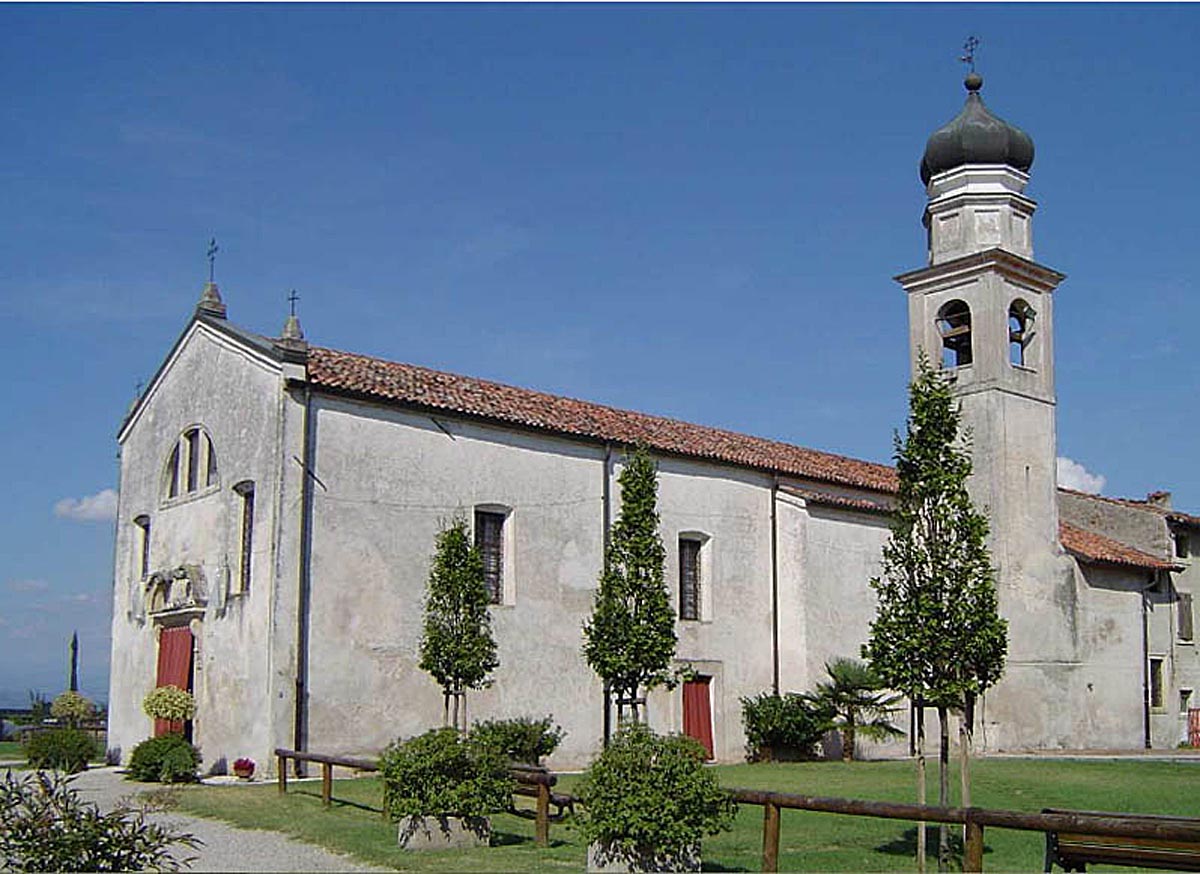 Santuario Madonna dell'Uva secca Esterno1