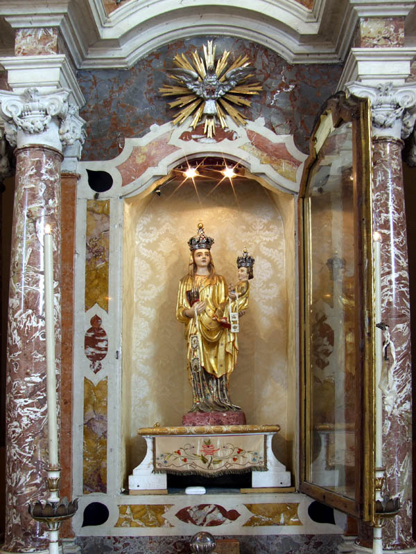 altare principale